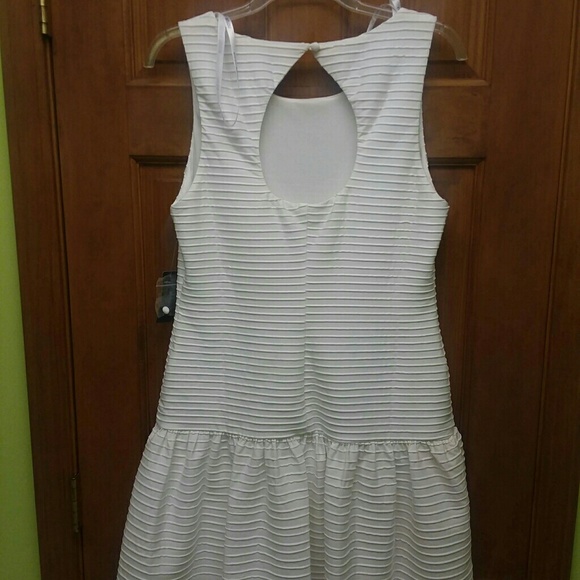 Bisou Bisou Dress - Picture 3 of 6